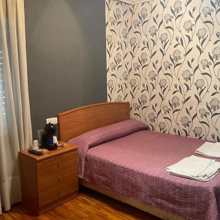 Pension La Chalana Pola de Laviana Buitenkant foto